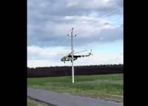 Video – Ukrayna Askeri Helikopterleri Elektrik Telleri Altından Uçtular