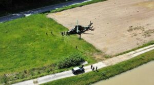 Enerji Hattına Çarpan Askeri Helikopter Araziye Acil İniş Yaptı