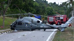 Malezya’da Askeri Helikopter Sert İniş Yaptı