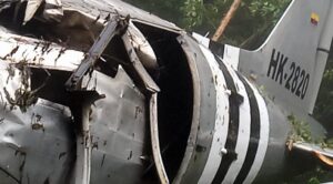 Kolombiya’da DC-3 Tipi Uçak Düştü
