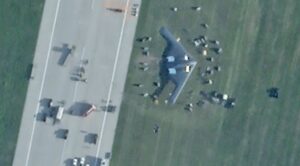 “Hayalet”B-2 Bombardıman Uçağı Pistten Çıktı