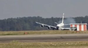 İstihbarat Uçağının Tehlikeli İnişi