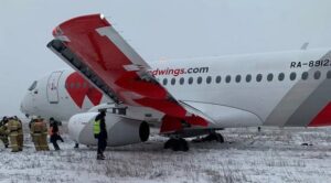 Yolcu Uçağı Pistten Çıktı